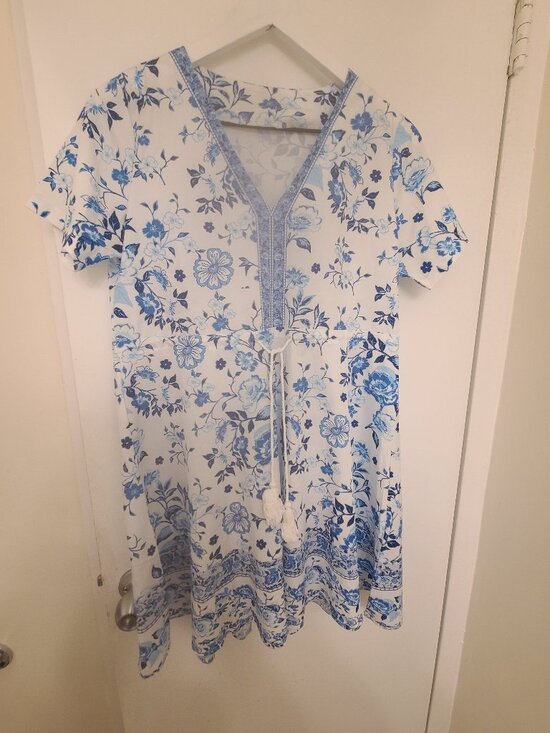 Tops - Blue and White Floral Tunic